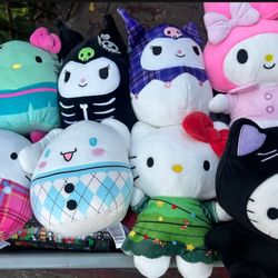 Hello Kitty and Friends 🎀🎀🎄🎄🎁🎁🎅tengo muchas cosas diferentes  1 pieza $15  4 piezas $50