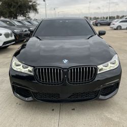 2017 BMW 750