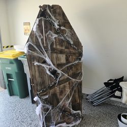 Halloween Coffin 