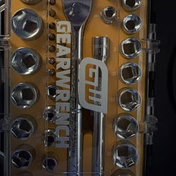 I Bought This Ratchet Wrench Set For $59 Selling It For 40