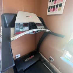 HealthRider Treadmill for Sale in Moreno Valley CA OfferUp