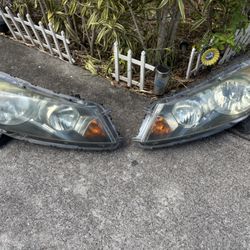 Honda Accord 2009 L/R Headlights