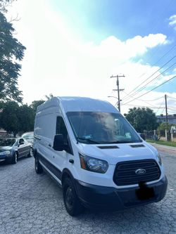 2019 Ford Transit 250 GAS High Roof Extended Cargo VAN / 2 IN