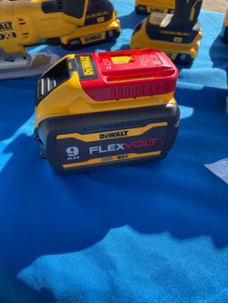 DEWALT FLEXVOLT 20-Volt/60-Volt Max Lithium-Ion 9.0 Ah Battery