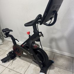 Peloton ! $600 OBO 