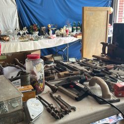 GARAGE SALE