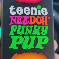 Teenie needoh funky pup new. Set of 3   minnie cats