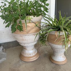  4 Flower Pots 