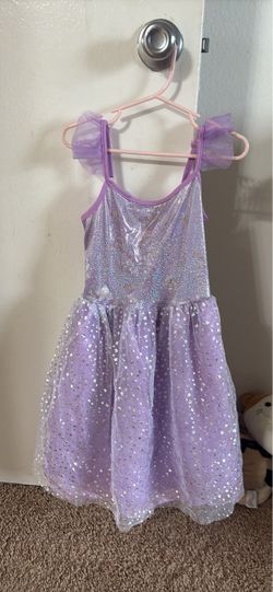 Girls dress up clothes/costumes
