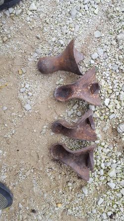 Vintage bath tub feet