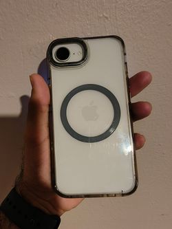 iPhone 16e
