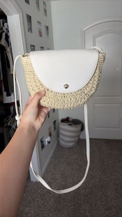 Cute sea shell beach purse