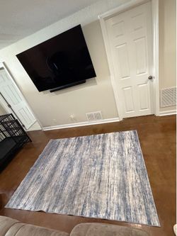 Like New - Washable Area Rug