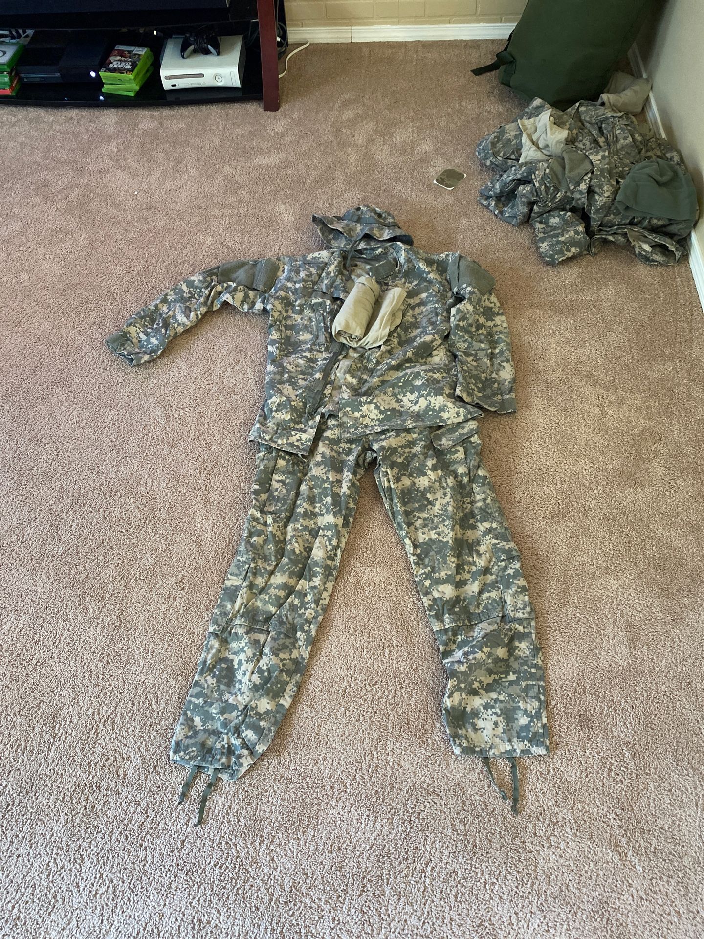 Acu Army Uniform Large Long