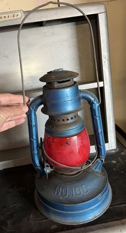 Vintage dietz 100 Lantern