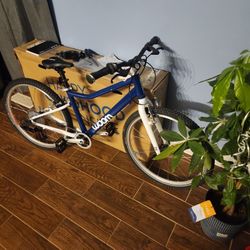 Brand New Bicycle Woom 5 Kids 