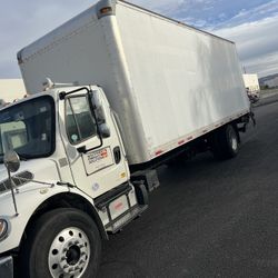 2016 Freightliner M2 106