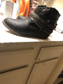 Womens booties size 10