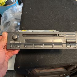 E46 Radio