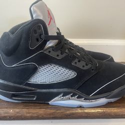 Jordan 5 Retro OG “Black Metallic Reimagined”