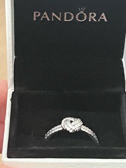New Pandora Sparkle Love Knot Ring Size 9