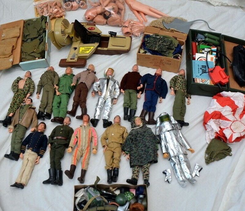 Collector seeking vintage old GI Joe toys dolls and action figures 1960s 70s 80s g.i. Joes toy figure collector