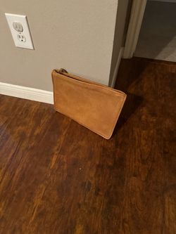 VINTAGE AUTHENTIC COACH SLIM POUCH  WITH STRAP (SOME SPOTS SEE PICS) ASK QUESTIONS PRIOR TO PURCHASE