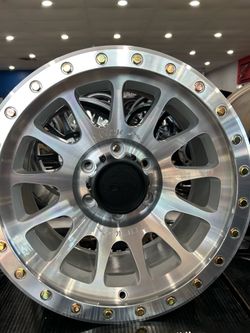 LOCK OFF-ROAD YOSEMITE 17x9 6x139 OFFSET 0mm MACHINED $225 each