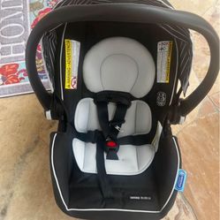 Brand New Graco Car seat 