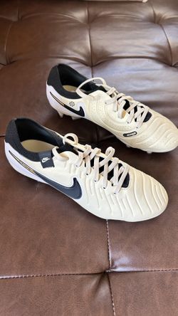Nike Tiempo Legend 10 PRO FG Soccer Shoes