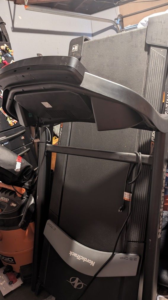 NordicTrack C700 Treadmill