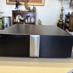 Sunfire TGA-7401 7 Channel Amplifier. 