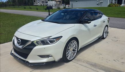 2017 Nissan Maxima