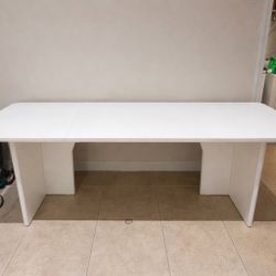 Dinning Set 4 Chairs 2 Stools Plus Table