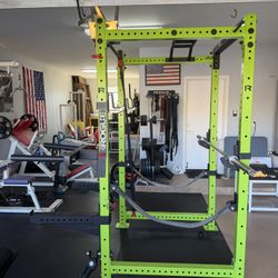 Rogue Fitness Monster Lite  Power Rack