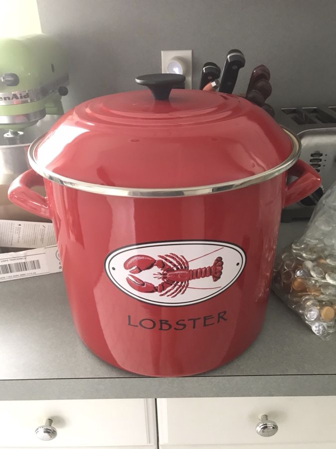 Le Creuset 8 Quart Stock Pot for Sale in Federal Way, WA - OfferUp