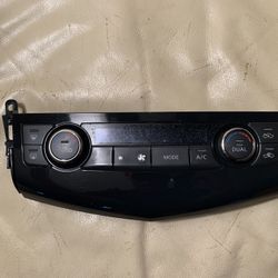 Nissan Digital Climate Controls 