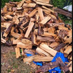 Seasoned Maple Firewood 