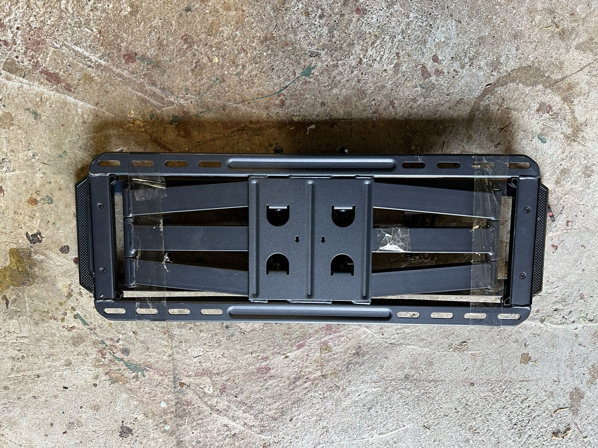 Heavy Duty TV Swivel Wall Mount