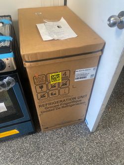 Marvel 15” Under Cabinet Refrigerator New in Box