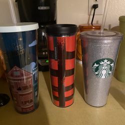 Starbucks Cups 