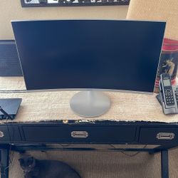 27” Samsung Curved Monitor