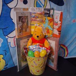 WINNIE THE POOH EASTER BASKET