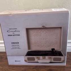 Crosley Voyager Bluetooth Record Player