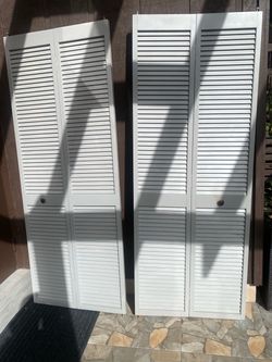 Free bi-fold doors - light Gray