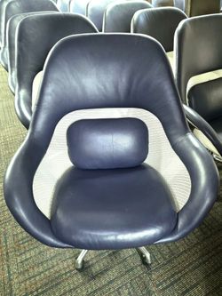 Steelcase Coalesse large chair pre-owned