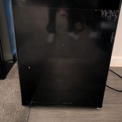 Insignia Refrigerator 