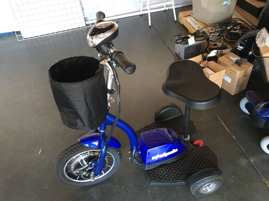 Zipr’3 Mobility Scooter