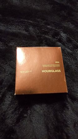HOURGLASS SETTING POWDER 