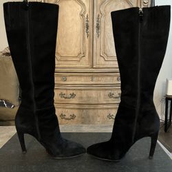 Via Spiga Women’s Black Suede Knee-Hi Boots, Size 7 1/2 Org. $398 / PENDING SALE